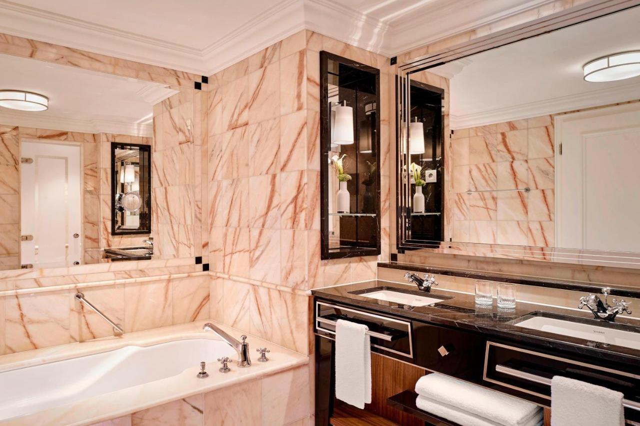 Deluxe King Room,1403059013:JPEG