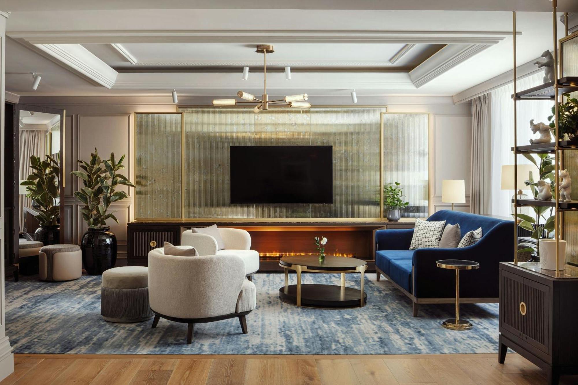 Carlton Club Suite